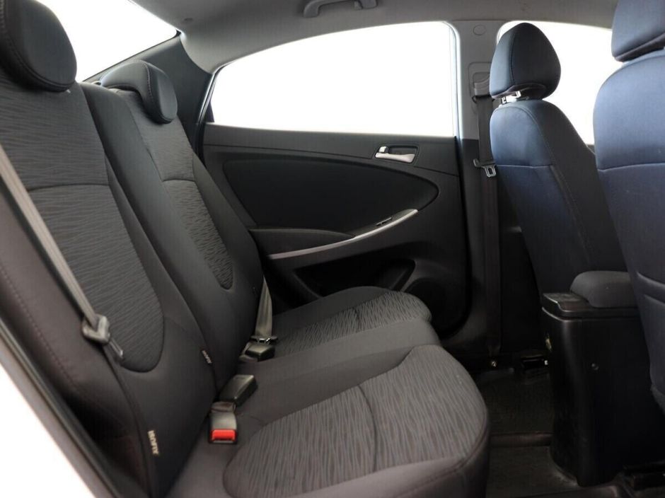 Hyundai Solaris 1.4 АКПП, 2016, 83 000 км фото 10