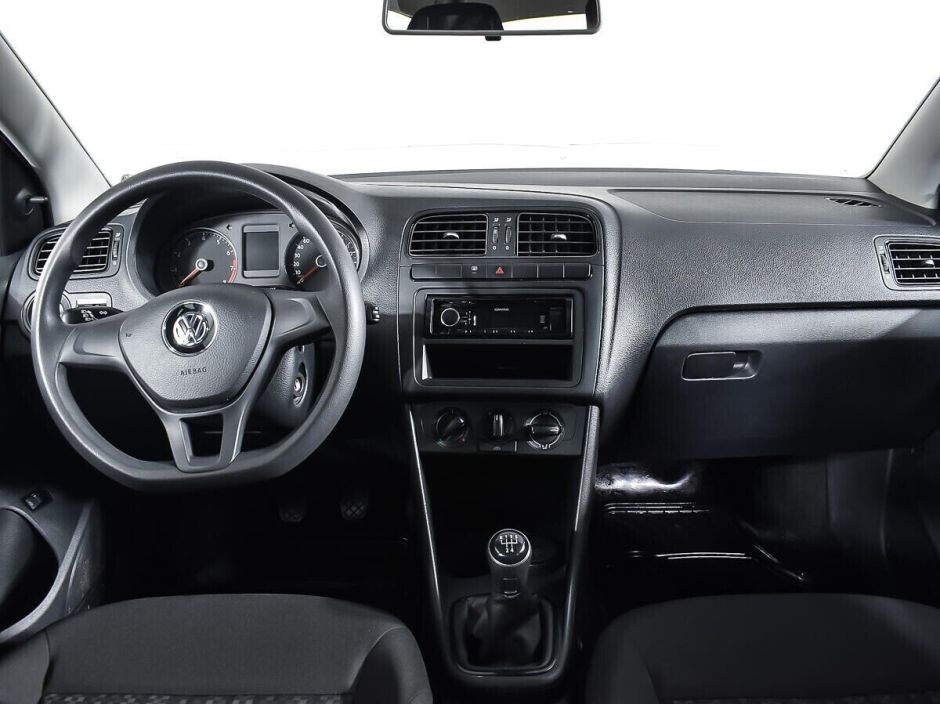 Volkswagen Polo 1.6 МКПП, 2018, 64 000 км фото 13