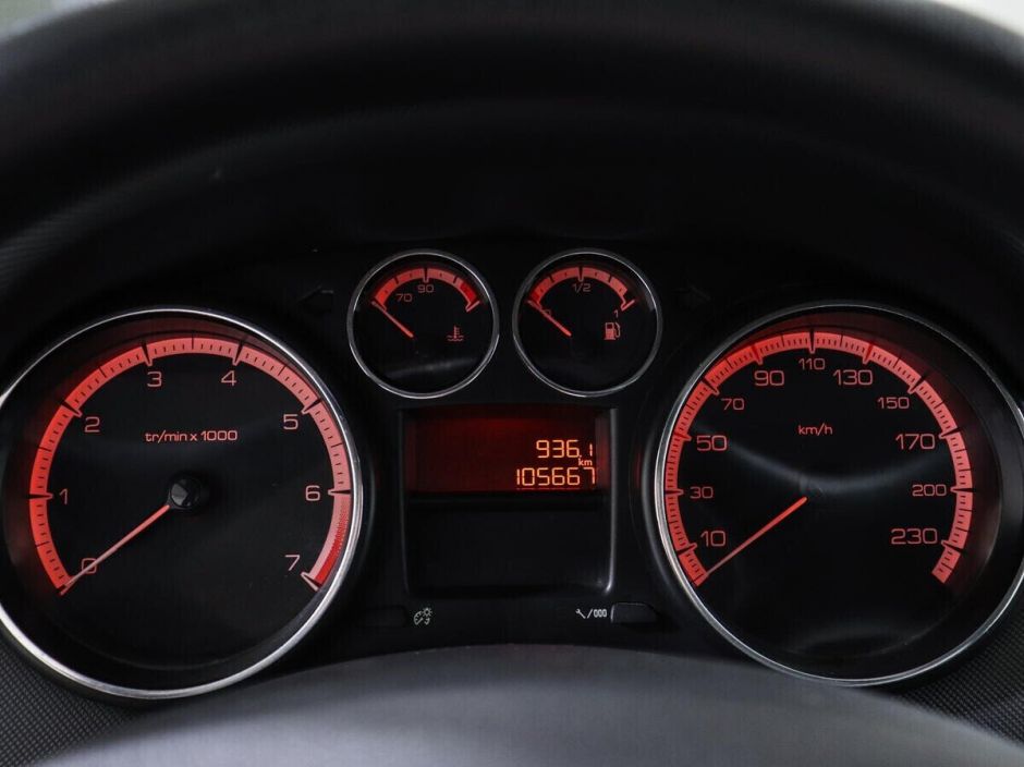 Peugeot 308 1.6 АКПП, 2011, 146 000 км фото 11