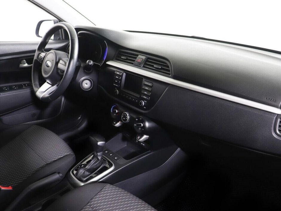 Kia Rio 1.6 АКПП, 2020, 50 000 км фото 9