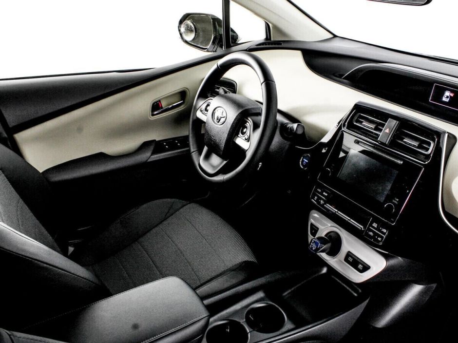 Toyota Prius 1.8 АКПП, 2016, 85 000 км фото 8