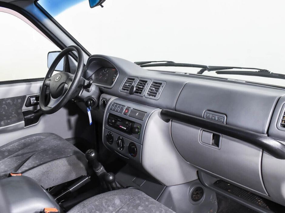 УАЗ Patriot 2.7 МКПП, 2009, 176 000 км фото 12