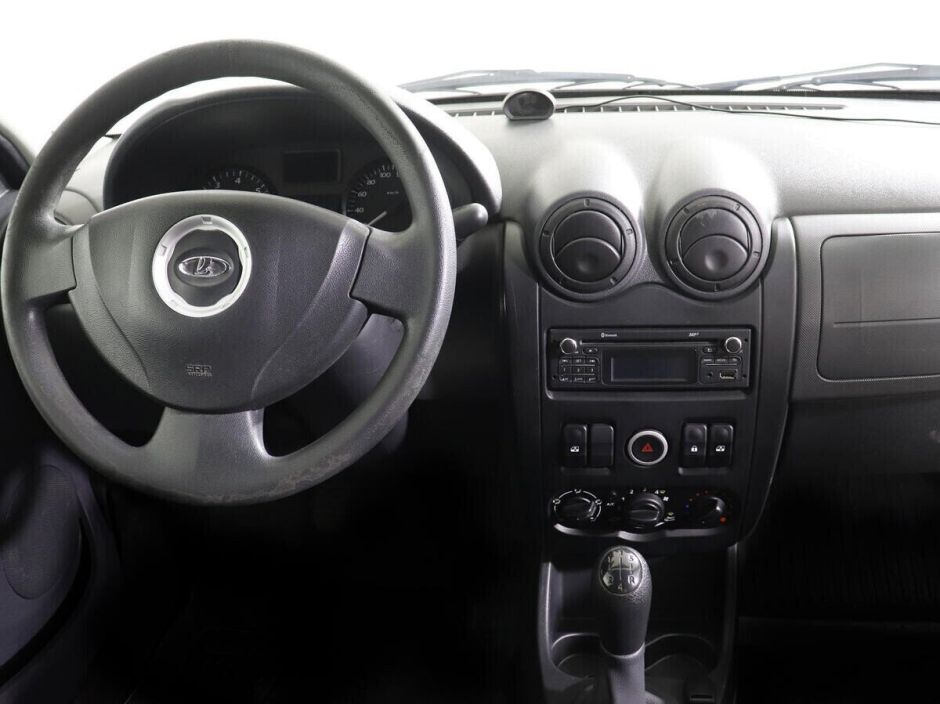 LADA (ВАЗ) Largus 1.6 МКПП, 2018, 71 000 км фото 11