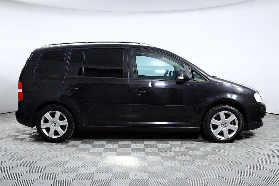 Volkswagen Touran 2.0 РКПП, 2004, 236 000 км фото 4