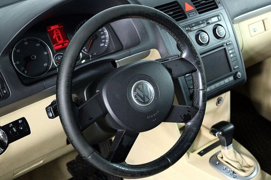 Volkswagen Touran 2.0 РКПП, 2004, 236 000 км фото 15