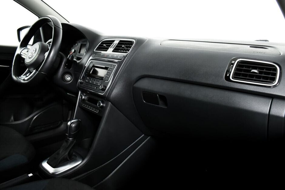 Volkswagen Polo 1.6 АКПП, 2020, 46 000 км фото 9