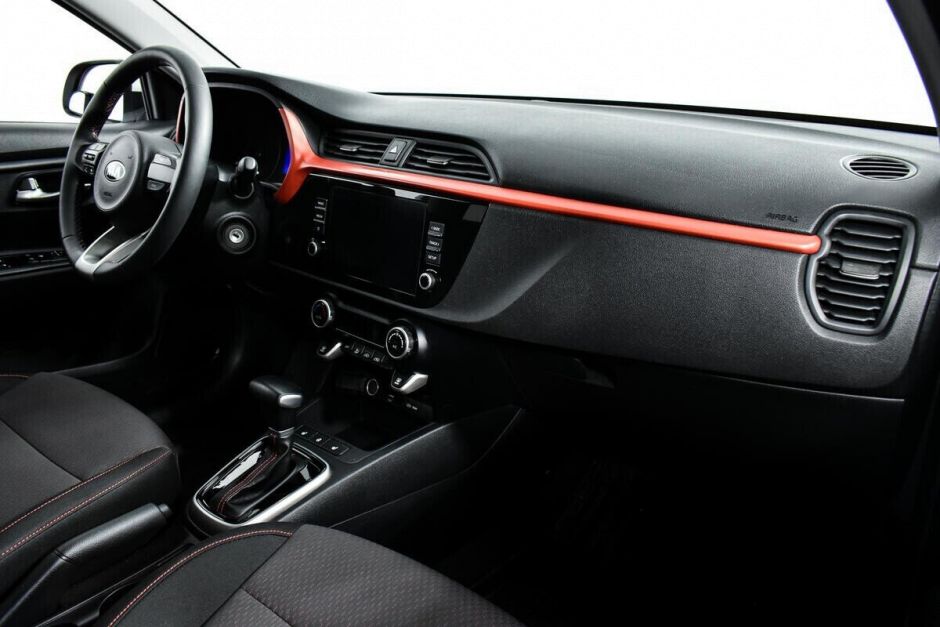 Kia Rio 1.6 АКПП, 2021, 29 000 км фото 9