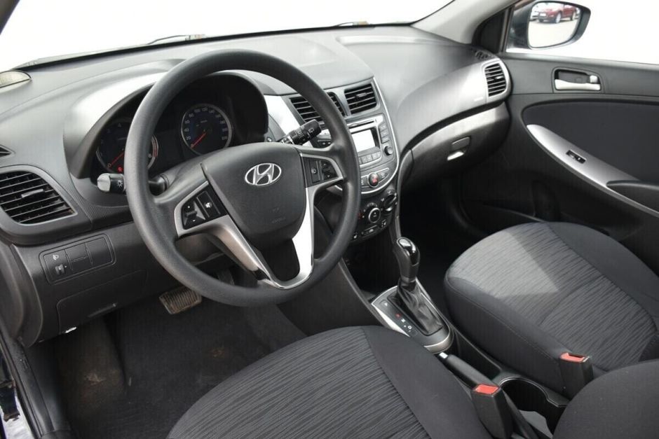 Hyundai Solaris 1.6 АКПП, 2015, 95 000 км фото 13