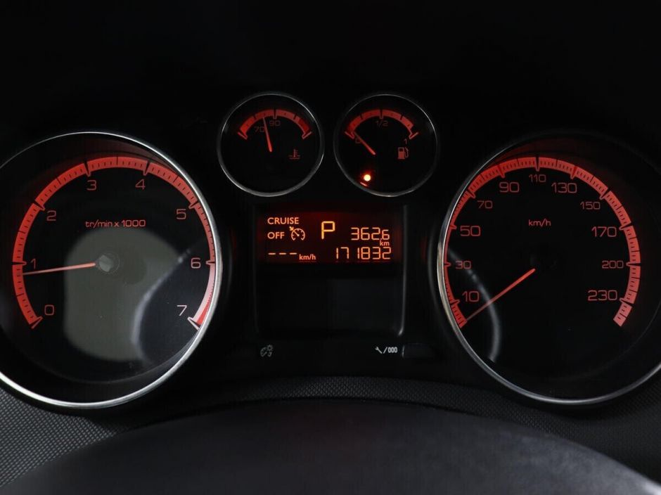 Peugeot 308 1.6 АКПП, 2011, 147 000 км фото 11