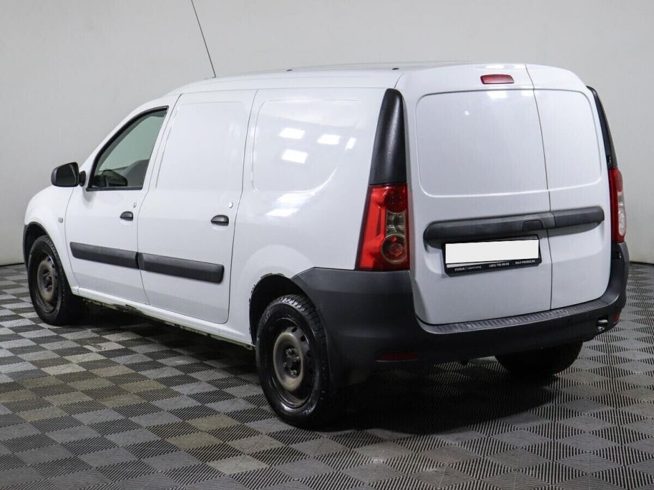 LADA (ВАЗ) Largus 1.6 МКПП, 2018, 69 000 км фото 7