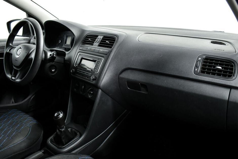 Volkswagen Polo 1.6 МКПП, 2017, 81 000 км фото 9
