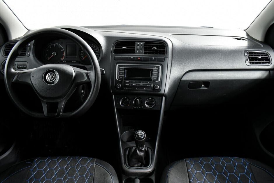 Volkswagen Polo 1.6 МКПП, 2017, 81 000 км фото 11