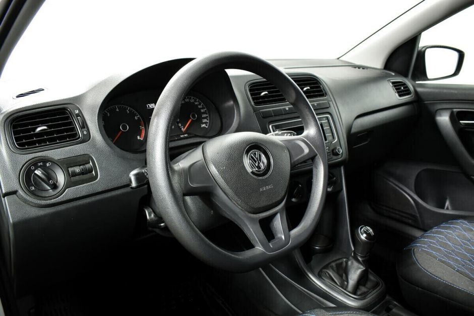 Volkswagen Polo 1.6 МКПП, 2017, 81 000 км фото 13