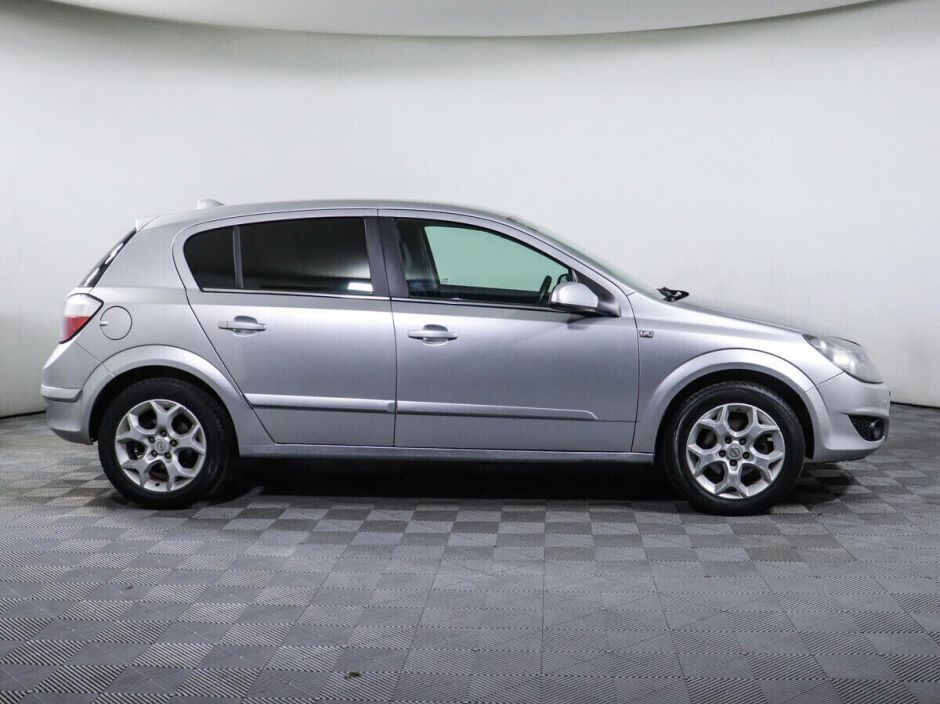 Opel Astra 1.8 МКПП, 2005, 220 000 км фото 4