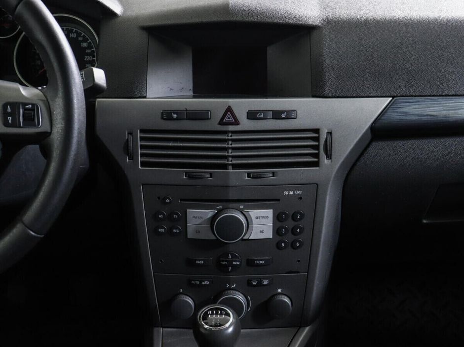 Opel Astra 1.8 МКПП, 2005, 220 000 км фото 13