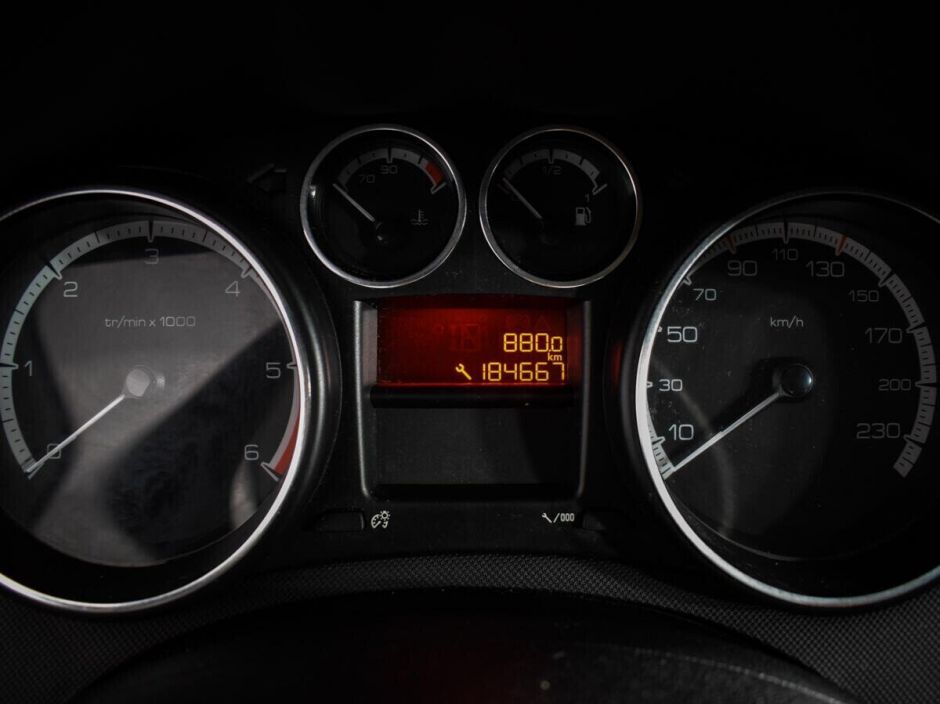 Peugeot 408 1.6 МКПП, 2012, 137 000 км фото 12