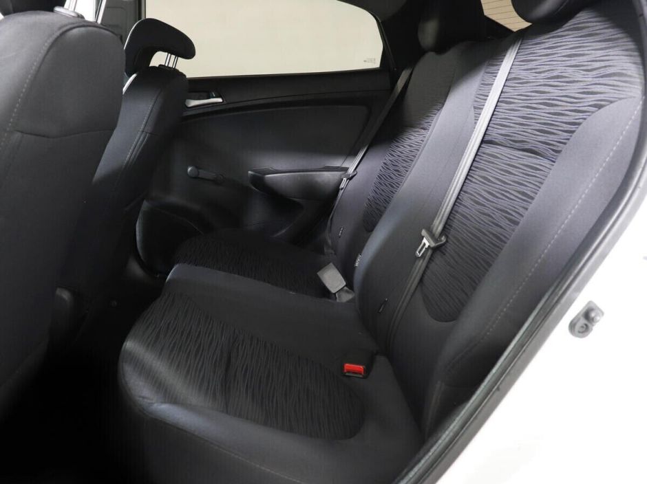 Hyundai Solaris 1.4 МКПП, 2016, 91 000 км фото 10