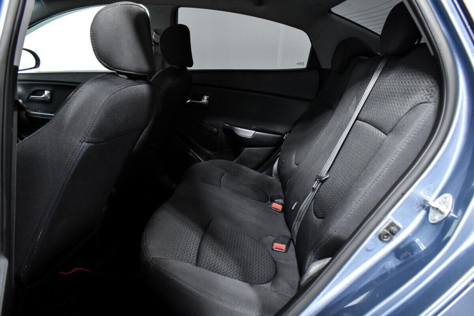 Kia Rio 1.6 АКПП, 2015, 109 000 км фото 12