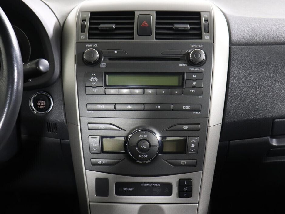 Toyota Corolla 1.6 РКПП, 2008, 193 000 км фото 13