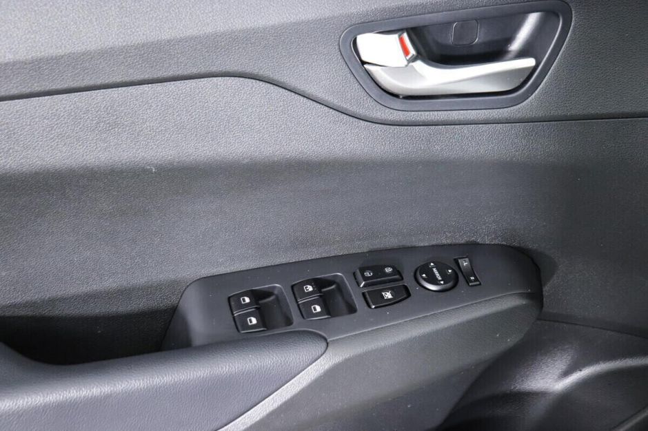 Hyundai Solaris 1.6 АКПП, 2021, 27 000 км фото 3