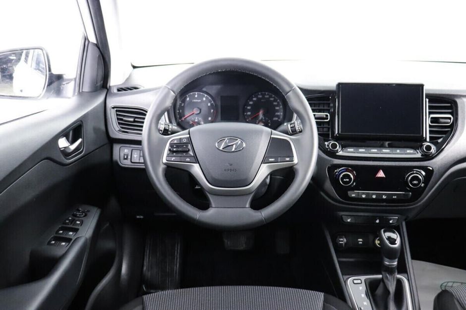 Hyundai Solaris 1.6 АКПП, 2021, 27 000 км фото 4