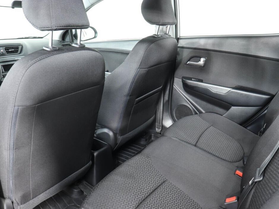 Kia Rio 1.6 МКПП, 2016, 87 000 км фото 14