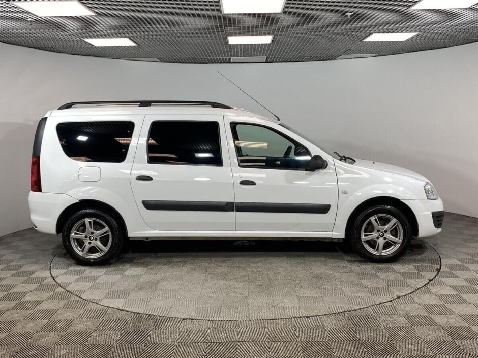 LADA (ВАЗ) Largus 1.6 МКПП, 2018, 62 000 км фото 4