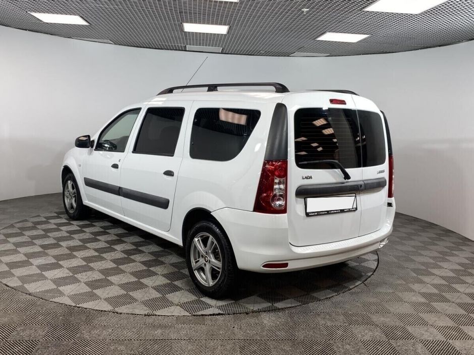 LADA (ВАЗ) Largus 1.6 МКПП, 2018, 62 000 км фото 7