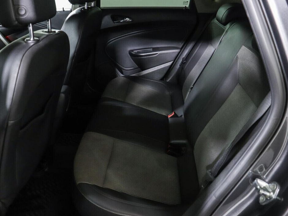 Opel Astra 1.4 АКПП, 2012, 146 000 км фото 10