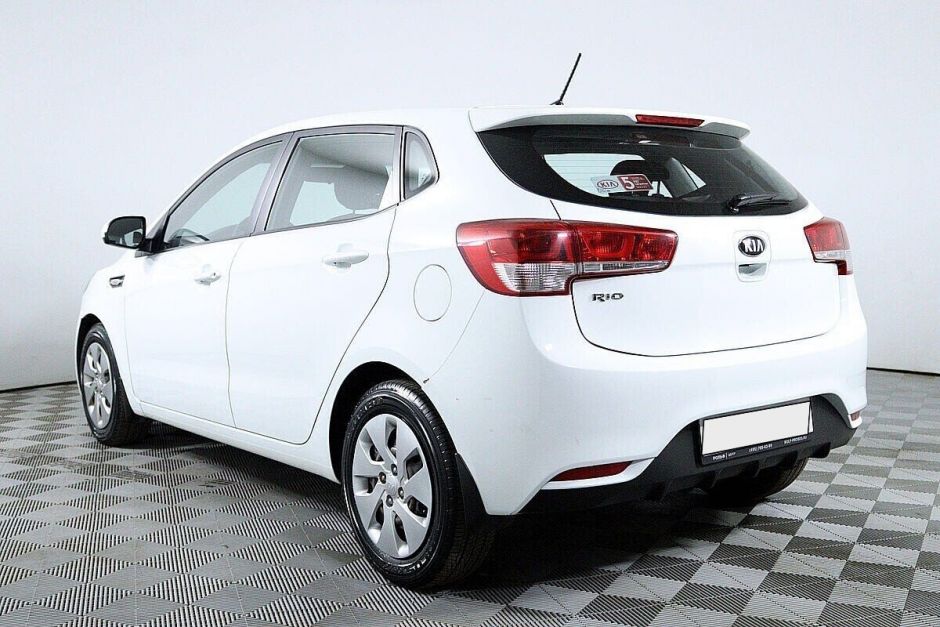 Kia Rio 1.6 АКПП, 2016, 87 000 км фото 7