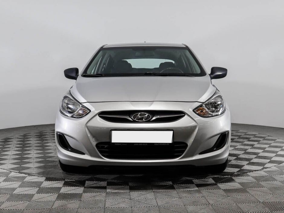 Hyundai Solaris 1.4 АКПП, 2012, 144 000 км фото 2