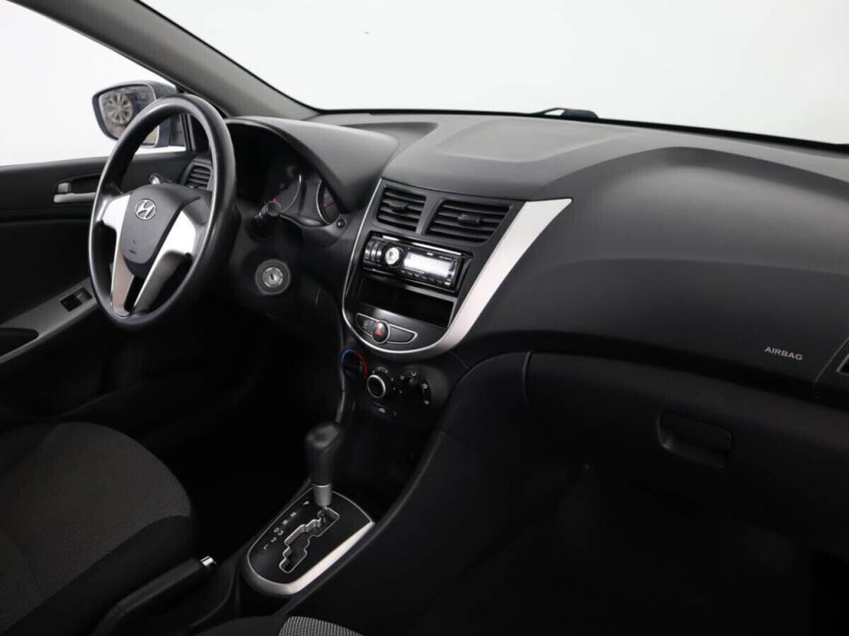 Hyundai Solaris 1.4 АКПП, 2012, 144 000 км фото 9