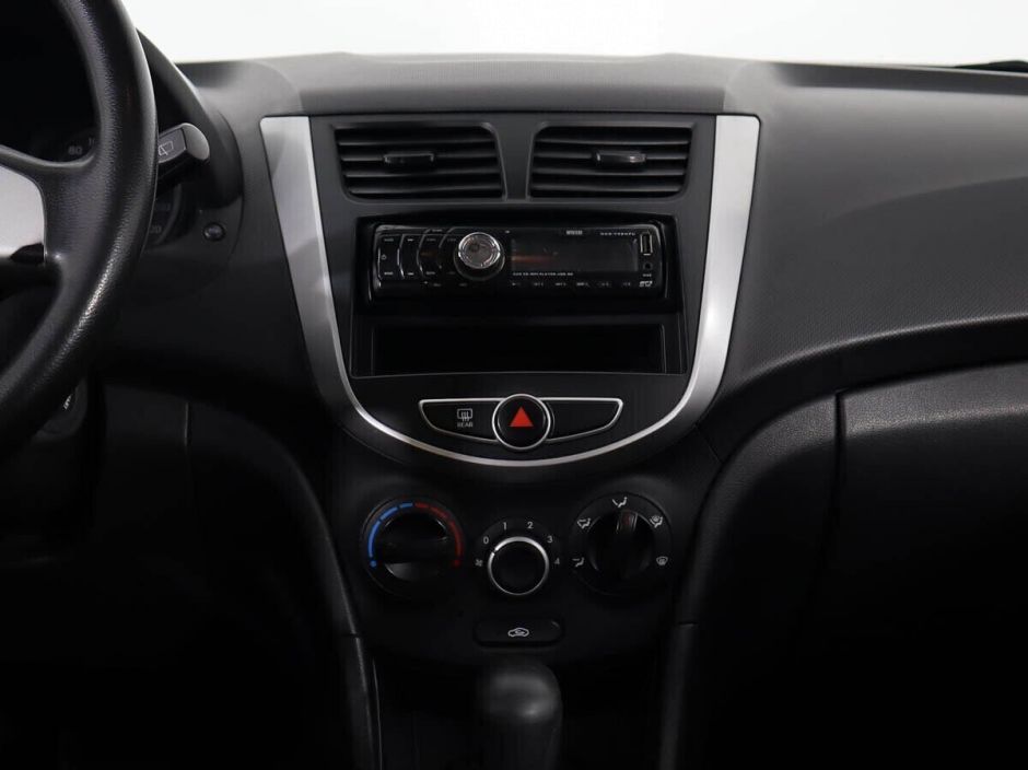 Hyundai Solaris 1.4 АКПП, 2012, 144 000 км фото 12