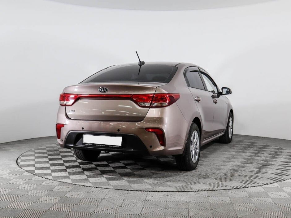 Kia Rio 1.6 АКПП, 2018, 71 000 км фото 5