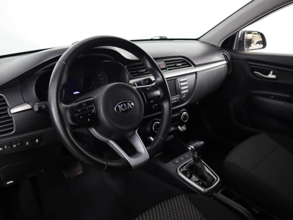 Kia Rio 1.6 АКПП, 2018, 71 000 км фото 13