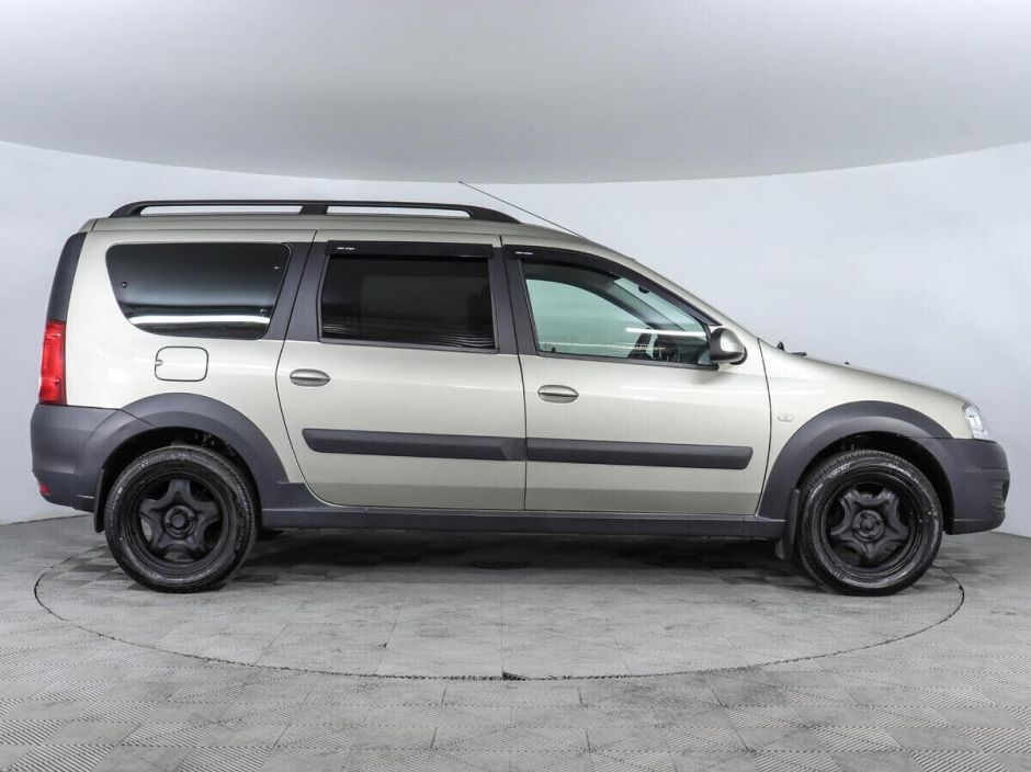 LADA (ВАЗ) Largus 1.6 МКПП, 2019, 58 000 км фото 4