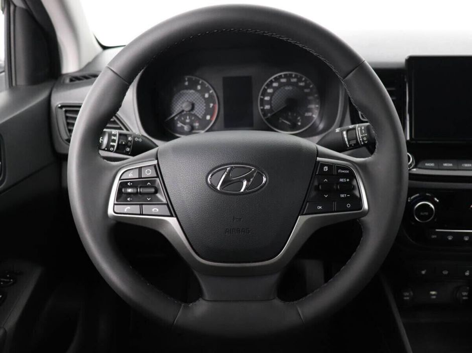 Hyundai Solaris 1.6 АКПП, 2021, 23 000 км фото 9