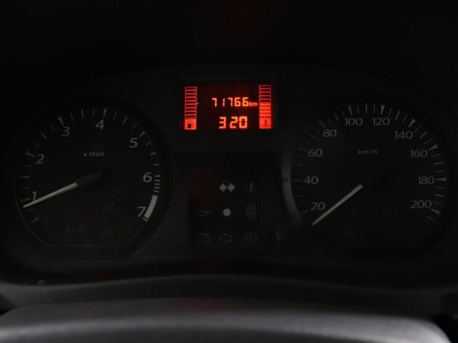 LADA (ВАЗ) Largus 1.6 МКПП, 2018, 61 000 км фото 10