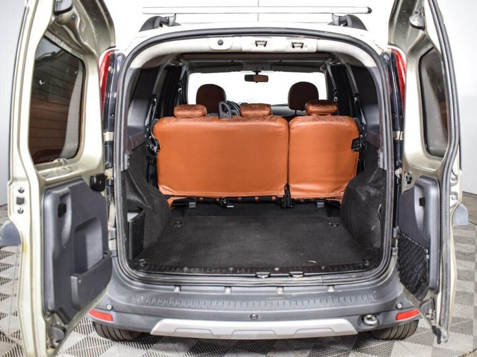 LADA (ВАЗ) Largus 1.6 МКПП, 2016, 84 000 км фото 13