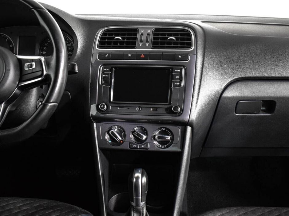 Volkswagen Polo 1.6 АКПП, 2019, 58 000 км фото 11