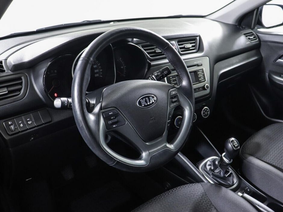 Kia Rio 1.6 МКПП, 2017, 77 000 км фото 14