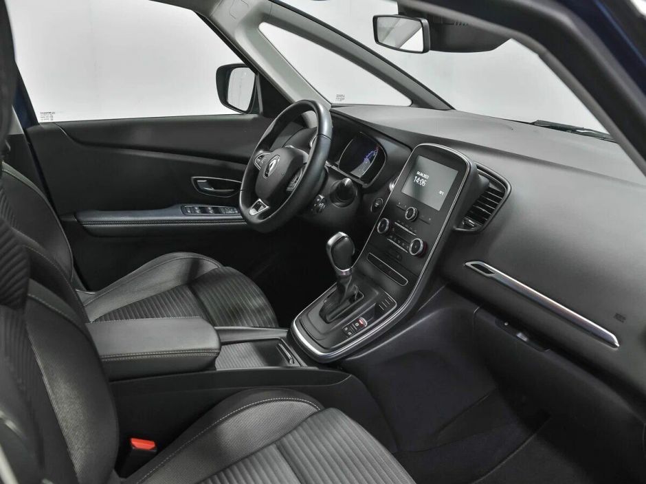 Renault Scenic 1.5 РКПП, 2017, 73 000 км фото 8