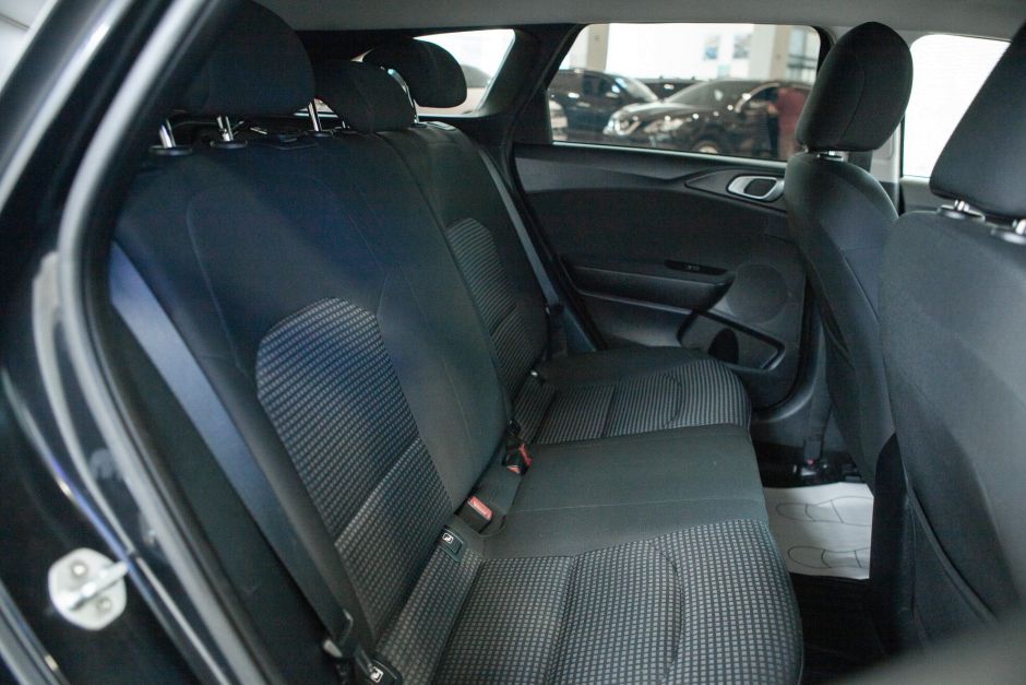 Kia Ceed 1.6 АКПП, 2019, 57 115 км фото 15