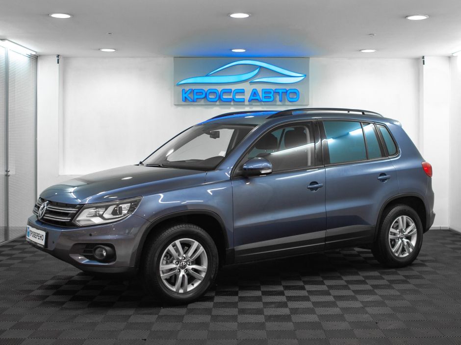 Volkswagen Tiguan 2.0 АКПП, 2011, 124 258 км фото 1