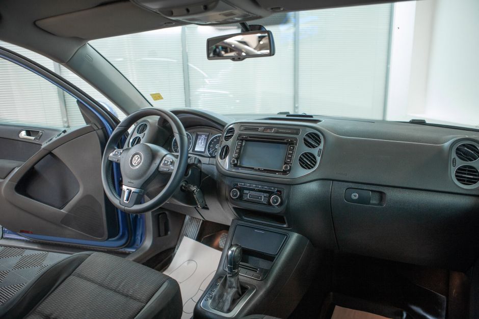Volkswagen Tiguan 2.0 АКПП, 2011, 124 258 км фото 5