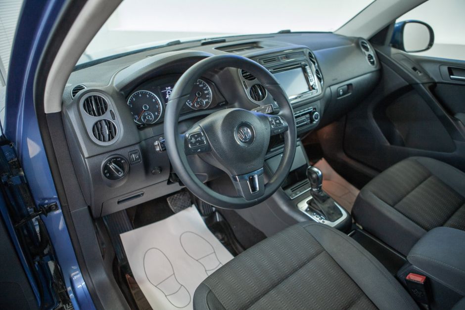 Volkswagen Tiguan 2.0 АКПП, 2011, 124 258 км фото 7