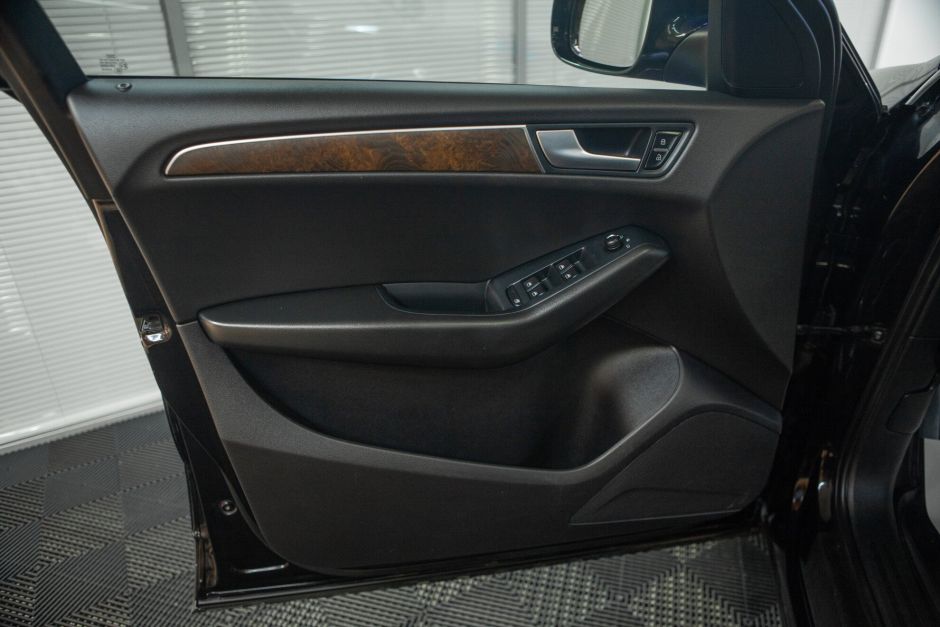 Audi Q5 2.0 РКПП, 2011, 143 653 км фото 13