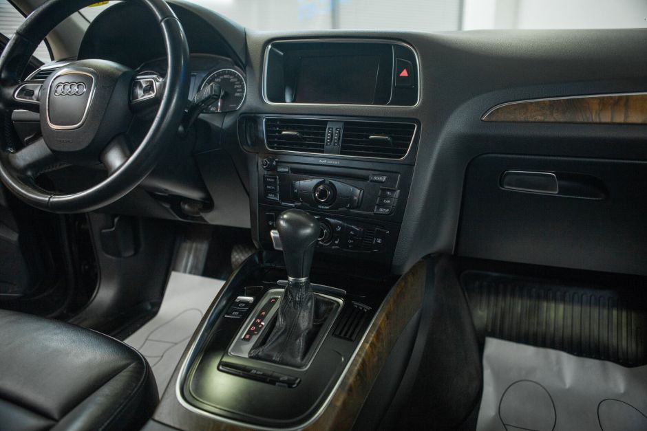 Audi Q5 2.0 РКПП, 2011, 143 653 км фото 14