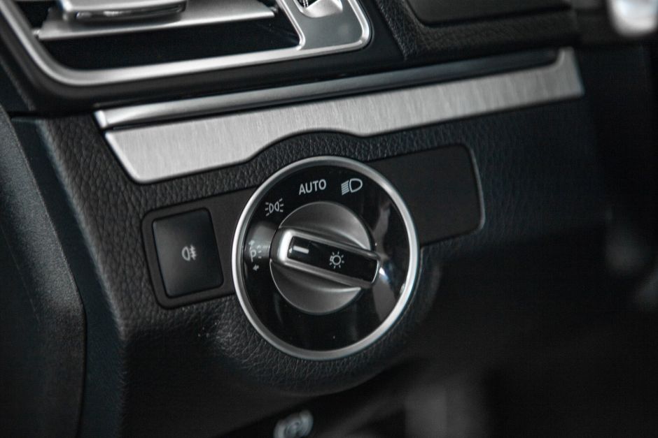 Mercedes-Benz E-Класс 2.0 АКПП, 2014, 138 116 км фото 9