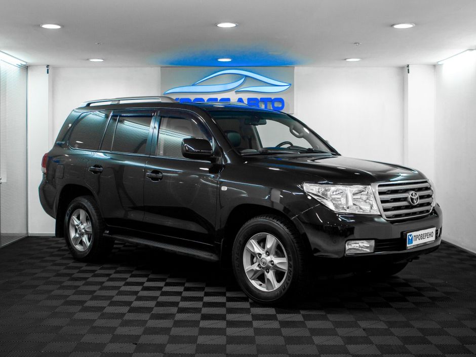 Toyota Land Cruiser 200 2011. Toyota Land Cruiser,200 2011 черный. Тойота ленд Крузер 200 магазин. LC 200 2011 Юбилейный.